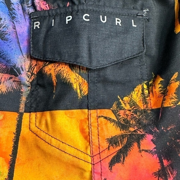 Rip Curl Palm Swim Shorts Size 2 - Picture 3 of 5